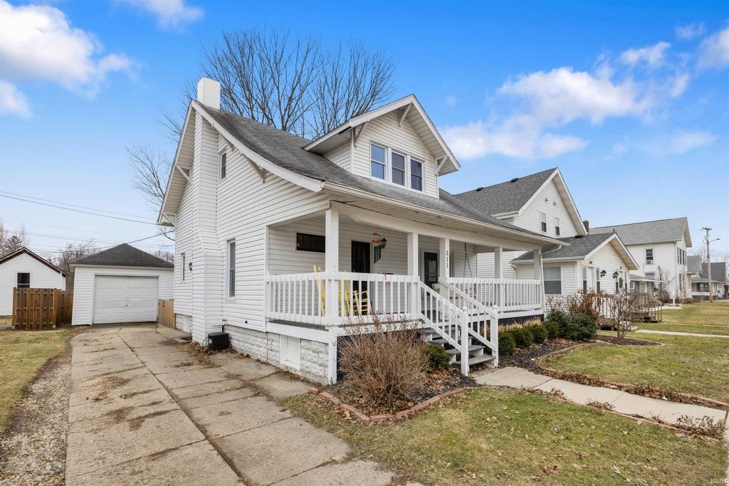 Photo of 511 E 7th Street, Auburn, IN 46706 (MLS # 202606893)
