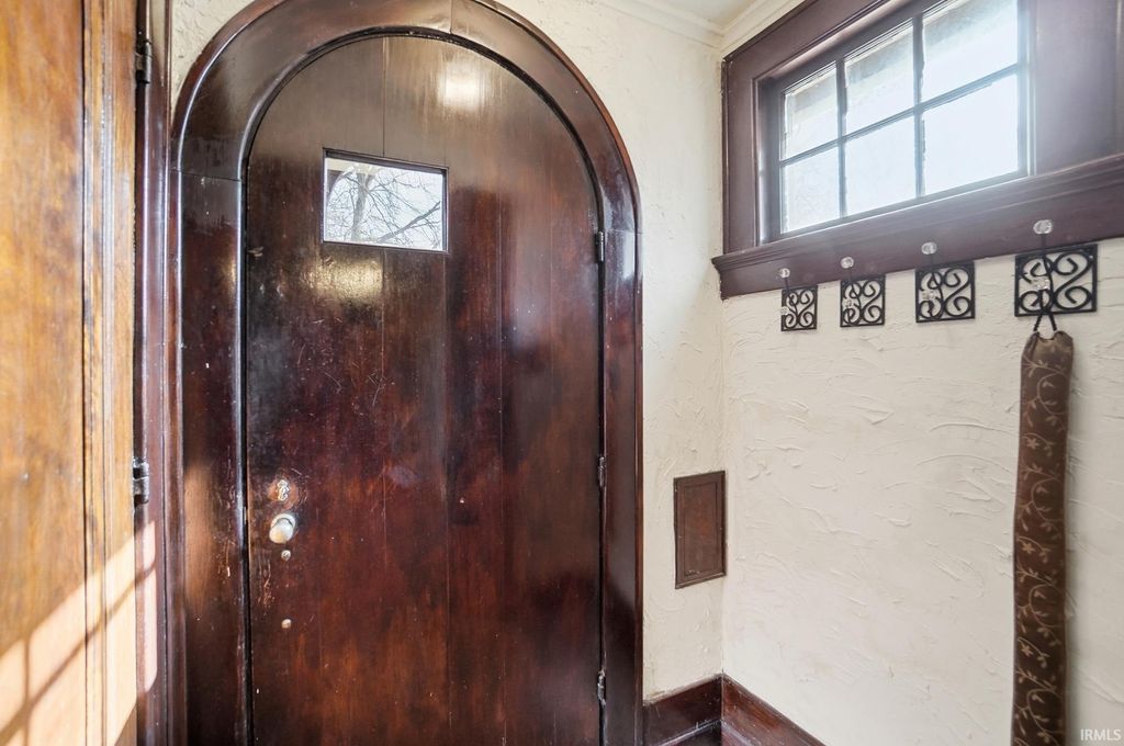 Photo of 2915 N Anthony Boulevard, Fort Wayne, IN 46805 (MLS # 202545878)