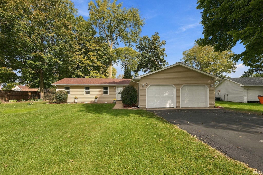 Photo of 5278 Bechtel Court, Marion, IN 46952 (MLS # 202643101)