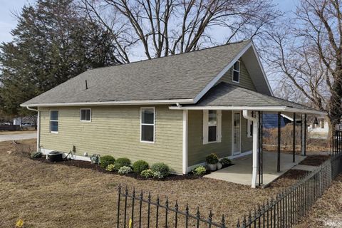 Photo of 322 E Temperance Street, Ellettsville, IN 47429 (MLS # 202602941)