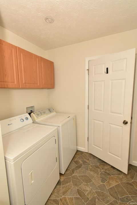 Tiny photo for 208 N Sheets Street, Oxford, IN 47971 (MLS # 202625482)