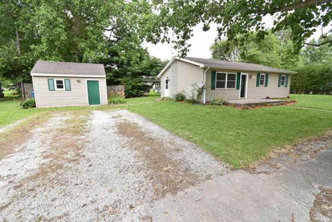 Tiny photo for 208 N Sheets Street, Oxford, IN 47971 (MLS # 202625482)