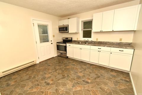 Tiny photo for 208 N Sheets Street, Oxford, IN 47971 (MLS # 202625482)