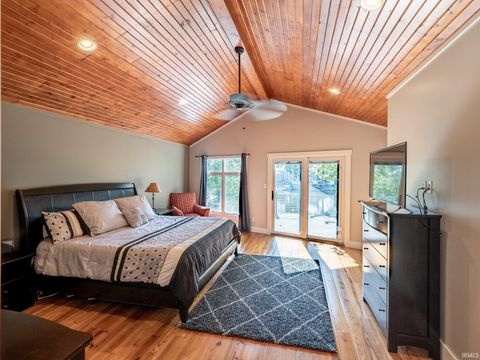 Tiny photo for 5508 E Golden Acres Court, Monticello, IN 47960 (MLS # 202542043)