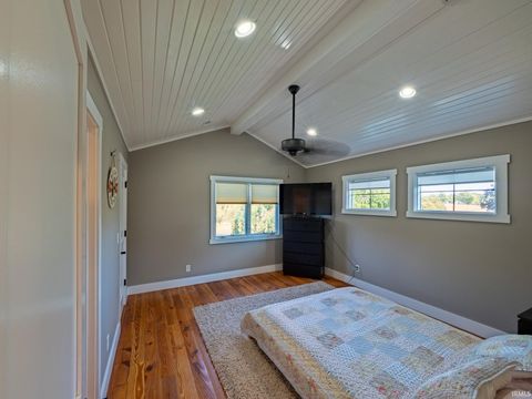 Tiny photo for 5508 E Golden Acres Court, Monticello, IN 47960 (MLS # 202542043)