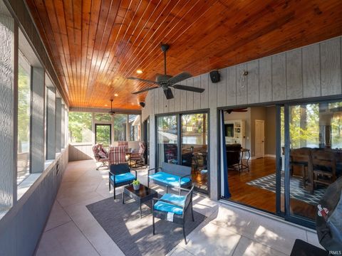 Tiny photo for 5508 E Golden Acres Court, Monticello, IN 47960 (MLS # 202542043)