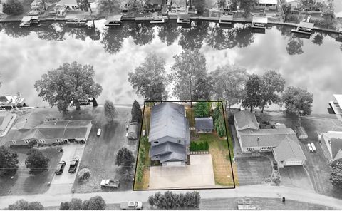 Tiny photo for 5508 E Golden Acres Court, Monticello, IN 47960 (MLS # 202542043)