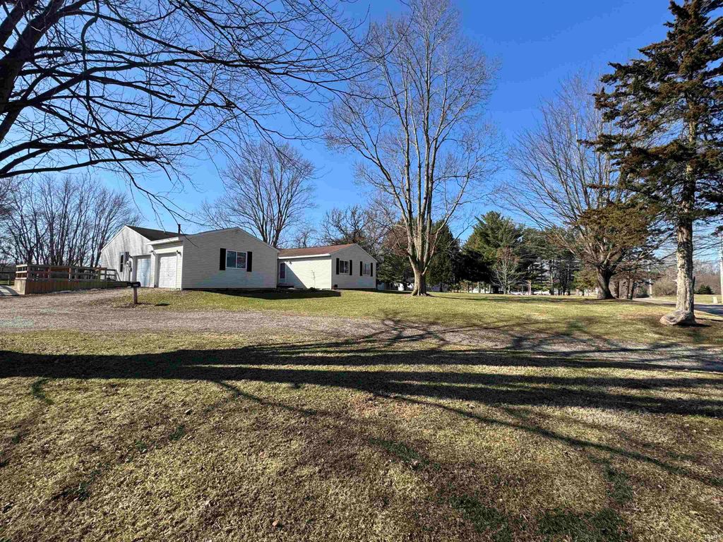 Photo of 6561 W ST RD 16 Road, Roann, IN 46974 (MLS # 202608282)