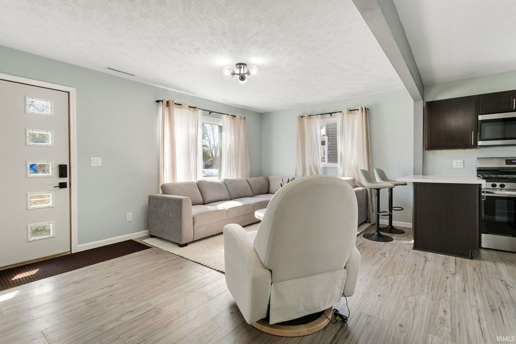 Photo of 1423 Corby Boulevard, South Bend, IN 46617 (MLS # 202607061)