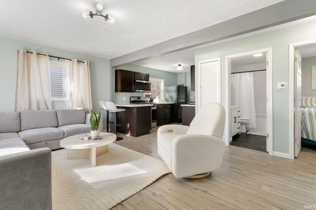 Photo of 1423 Corby Boulevard, South Bend, IN 46617 (MLS # 202607061)