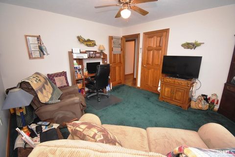 Tiny photo for 4708 N Springwater Drive, Frankfort, IN 46041 (MLS # 202605706)