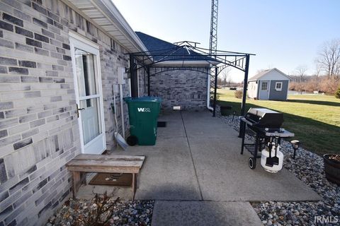 Tiny photo for 4708 N Springwater Drive, Frankfort, IN 46041 (MLS # 202605706)