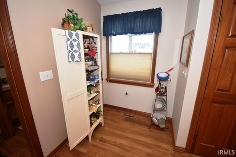 Tiny photo for 4708 N Springwater Drive, Frankfort, IN 46041 (MLS # 202605706)