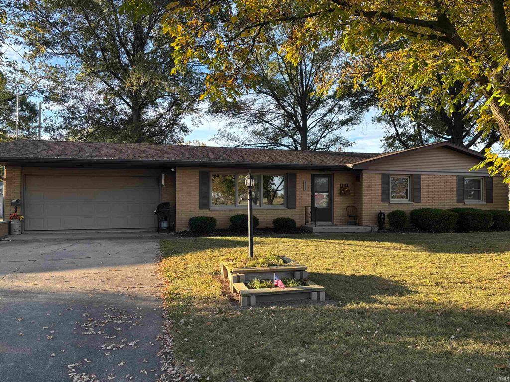Photo of 1224 W Clark St, Berne, IN 46711 (MLS # 202542201)
