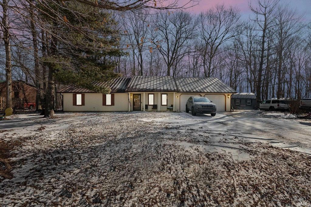 Photo of 5107 County Road 19, Garrett, IN 46738 (MLS # 202605618)