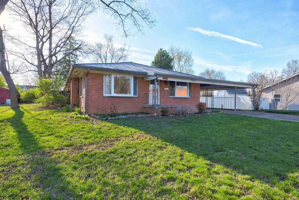 Photo of 326 S 5th Street, Rockport, IN 47635 (MLS # 202609408)