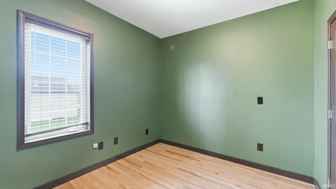 Tiny photo for 1337 Wabash Avenue, Fort Wayne, IN 46803 (MLS # 202612663)