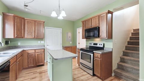 Tiny photo for 1337 Wabash Avenue, Fort Wayne, IN 46803 (MLS # 202612663)