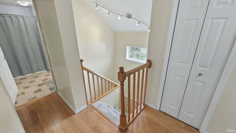 Tiny photo for 1337 Wabash Avenue, Fort Wayne, IN 46803 (MLS # 202612663)