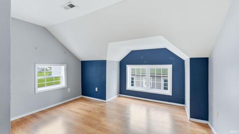 Tiny photo for 1337 Wabash Avenue, Fort Wayne, IN 46803 (MLS # 202612663)