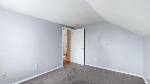 Tiny photo for 1337 Wabash Avenue, Fort Wayne, IN 46803 (MLS # 202612663)