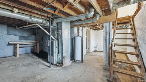 Tiny photo for 1337 Wabash Avenue, Fort Wayne, IN 46803 (MLS # 202612663)