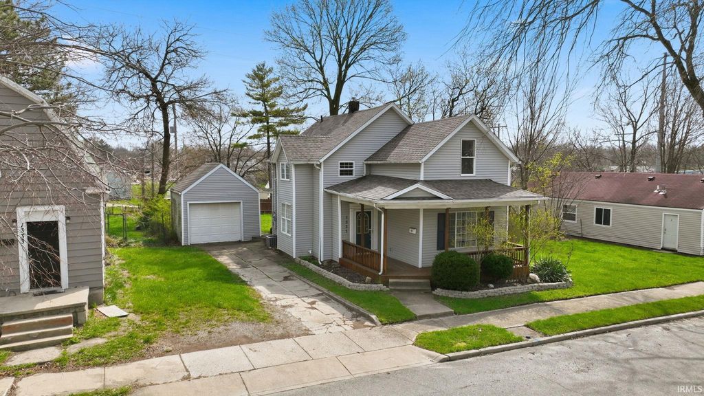 Photo of 1337 Wabash Avenue, Fort Wayne, IN 46803 (MLS # 202612663)