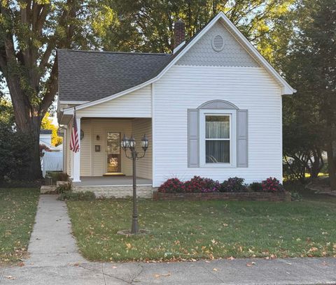 Photo of 307 W Adams Street, Tipton, IN 46072 (MLS # 202544459)
