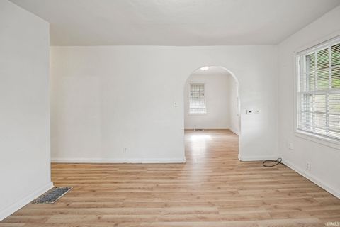 Tiny photo for 1110 E Taylor Street, Kokomo, IN 46901 (MLS # 202529180)