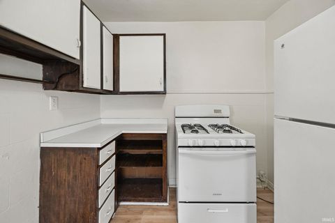 Tiny photo for 1110 E Taylor Street, Kokomo, IN 46901 (MLS # 202529180)