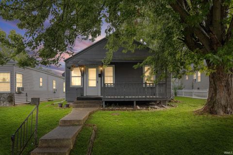 Photo of 1110 E Taylor Street, Kokomo, IN 46901 (MLS # 202529180) Photo of 1110 E Taylor Street, Kokomo, IN 46901 (MLS # 202529180)