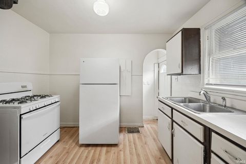 Tiny photo for 1110 E Taylor Street, Kokomo, IN 46901 (MLS # 202529180)