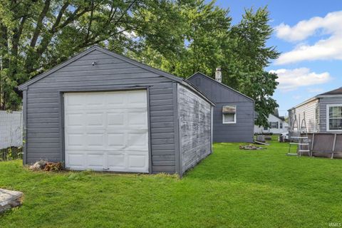 Tiny photo for 1110 E Taylor Street, Kokomo, IN 46901 (MLS # 202529180)