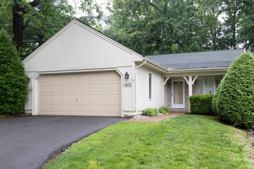 Photo of 1415 Timberlake Road, Evansville, IN 47720 (MLS # 202619295)