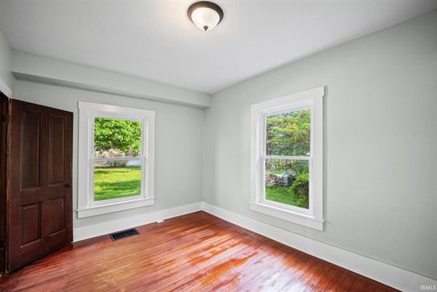 Tiny photo for 128 W Summitt Street, Delphi, IN 46923 (MLS # 202619348)
