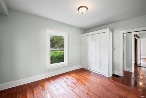 Tiny photo for 128 W Summitt Street, Delphi, IN 46923 (MLS # 202619348)
