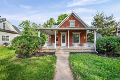 Tiny photo for 128 W Summitt Street, Delphi, IN 46923 (MLS # 202619348)