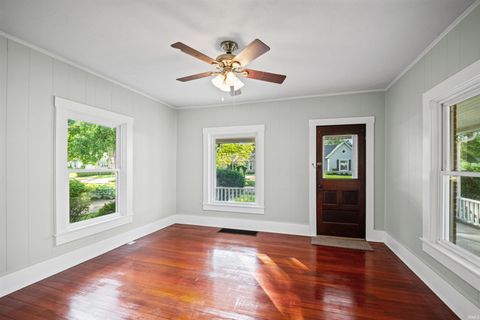 Tiny photo for 128 W Summitt Street, Delphi, IN 46923 (MLS # 202619348)