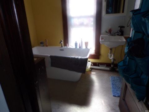 Tiny photo for 1121 Smith Street, Logansport, IN 46947 (MLS # 202537846)