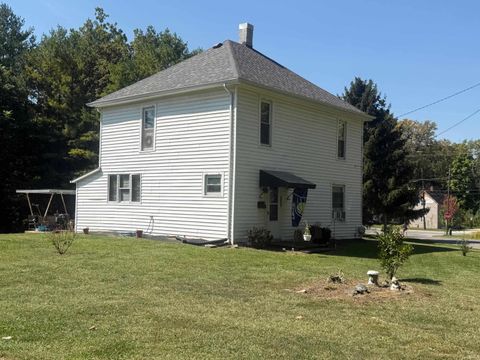 Tiny photo for 1121 Smith Street, Logansport, IN 46947 (MLS # 202537846)