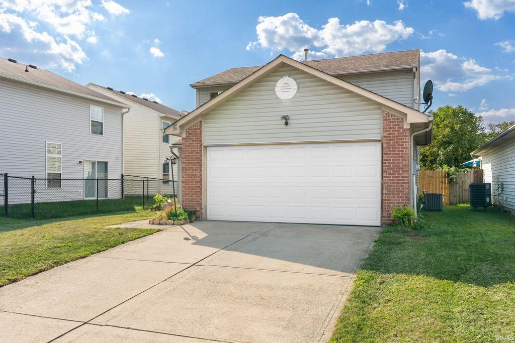 Photo of 1210 Country Creek Court, Indianapolis, IN 46234 (MLS # 202611954)