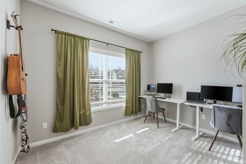 Tiny photo for 748 Carrara Court, Fort Wayne, IN 46818 (MLS # 202605168)