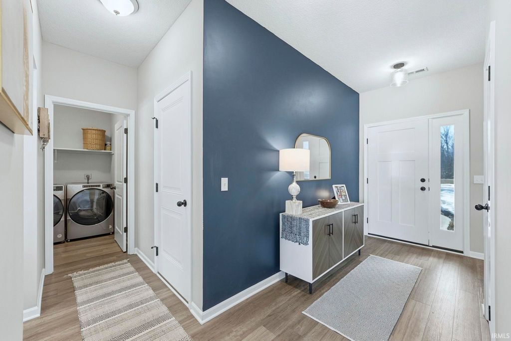 Photo of 748 Carrara Court, Fort Wayne, IN 46818 (MLS # 202605168)