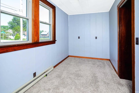 Tiny photo for 449 N 7th St Common, Mitchell, IN 47446 (MLS # 202637635)