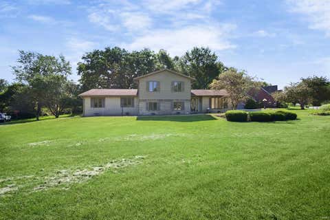 Tiny photo for 1300 Fairway Drive, Kokomo, IN 46901 (MLS # 202631430)