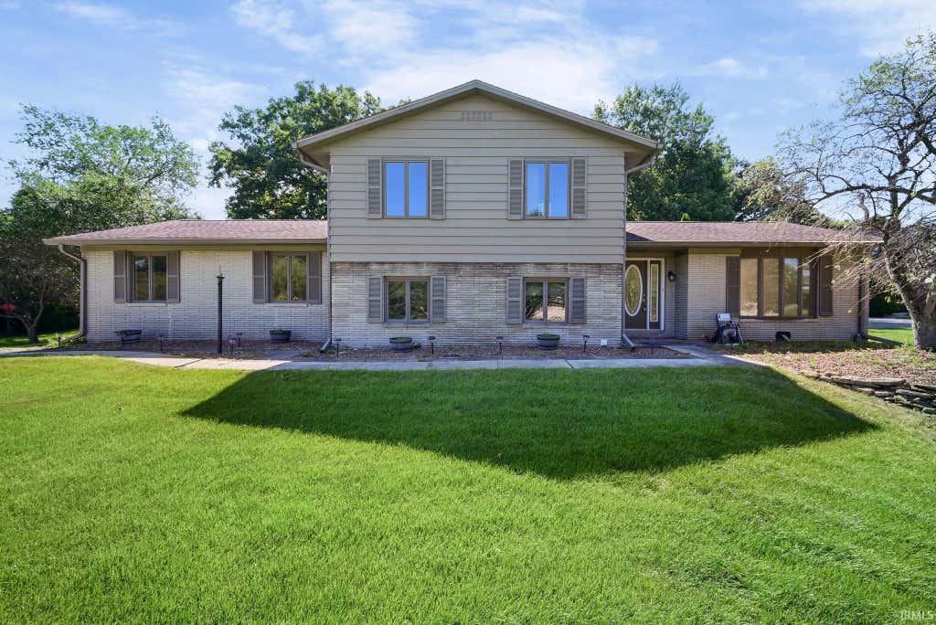 Photo of 1300 Fairway Drive, Kokomo, IN 46901 (MLS # 202631430)