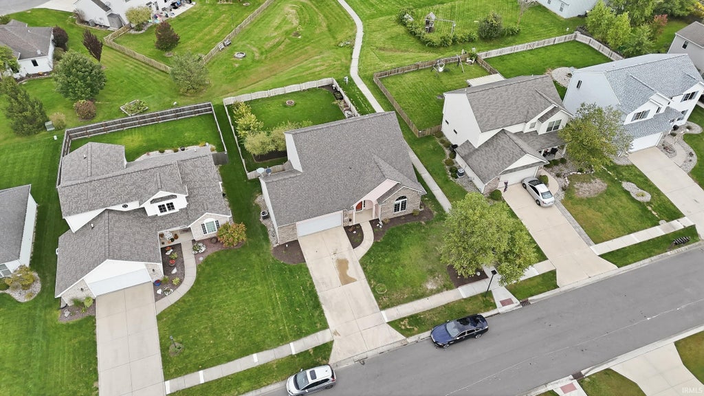 Photo of 3226 Cilantro Cove, Fort Wayne, IN 46818 (MLS # 202641346)