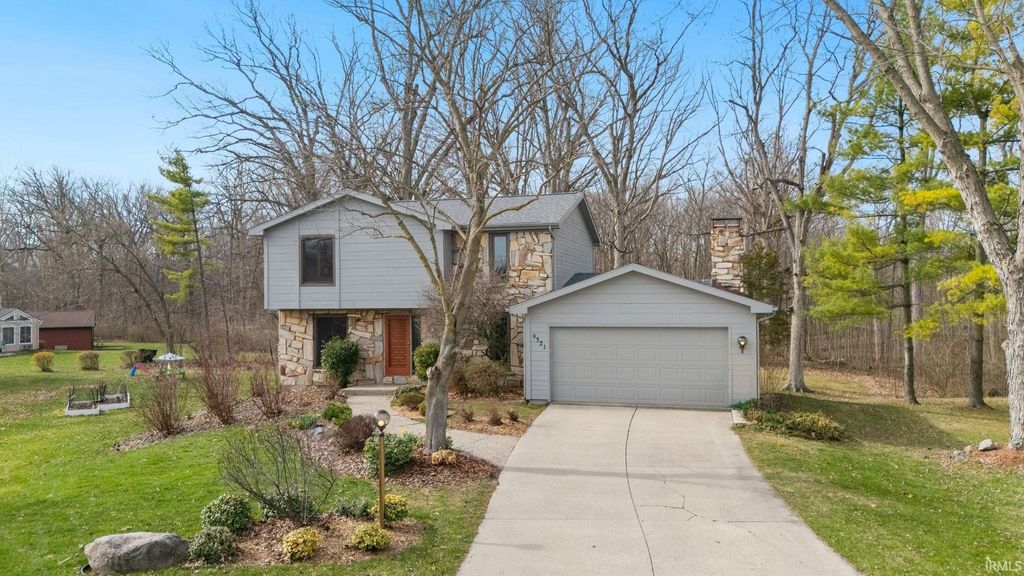 Photo of 9321 Thunder Hill Place, Fort Wayne, IN 46804 (MLS # 202610091)