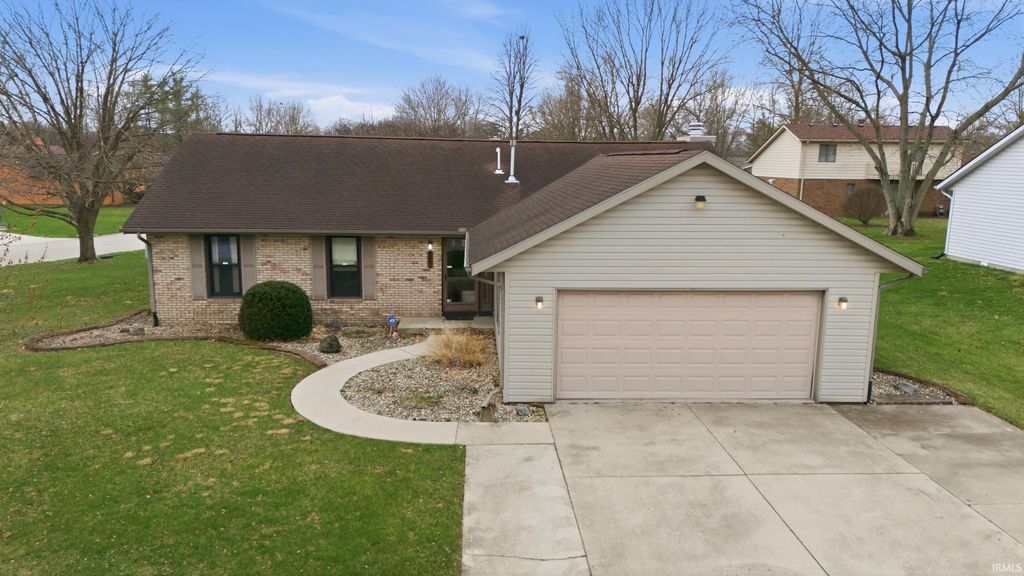 Photo of 4201 W Robinwood Drive, Muncie, IN 47304 (MLS # 202609633)