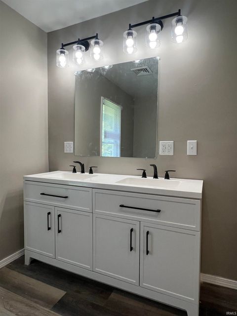 Tiny photo for 723 E North Street, Kokomo, IN 46901 (MLS # 202522138)